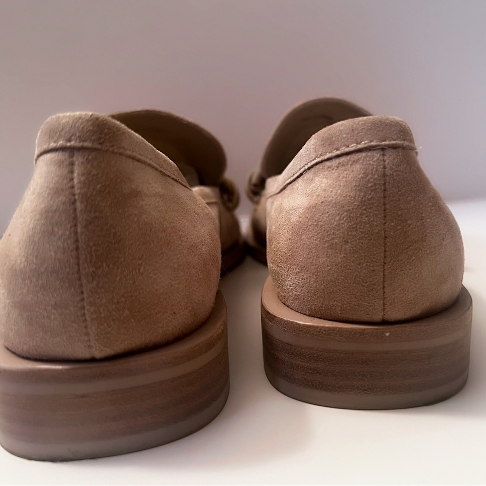 Beige Loafers with Gold Chain Accent - Picture 4 of 9